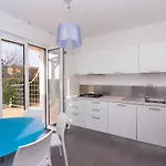 Apartment S018 - Sirolo, Nuovissimo Trilocale In Pietra Con Giardino Dx