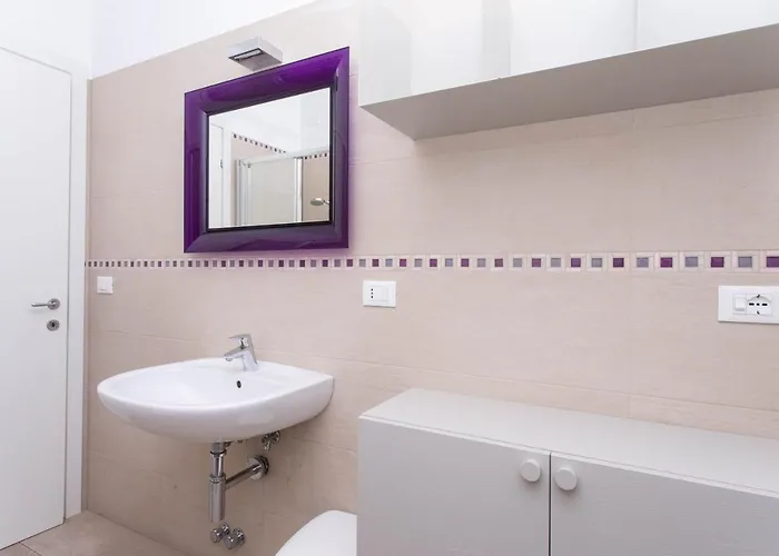 S018 - Sirolo, Nuovissimo Trilocale In Pietra Con Giardino Dx Διαμέρισμα Sirolo